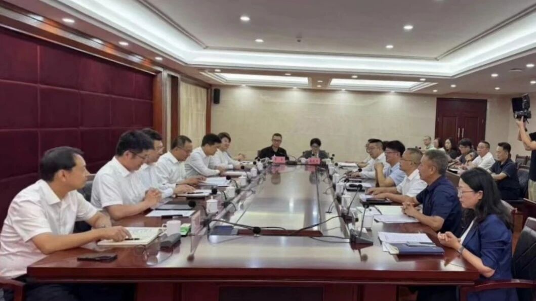 中国建科与重庆市人民政府签订战略合作协议，出席2025现代服务业高质量发展大会，并与重庆市永川区委、渝中区委进行会谈
