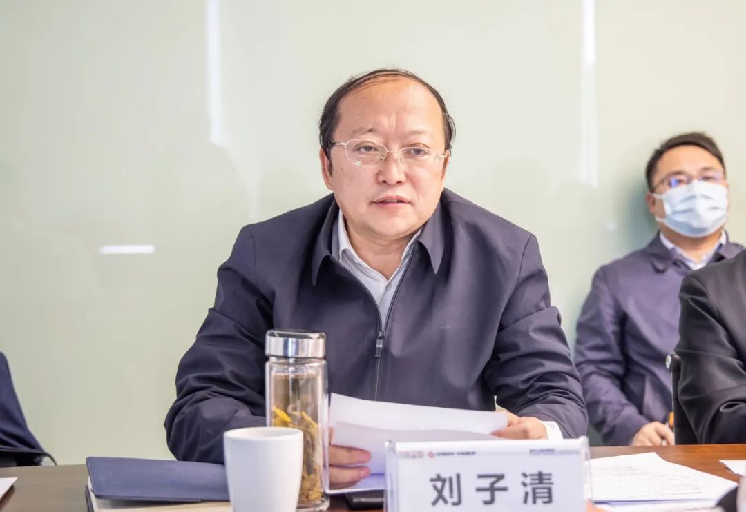 武汉市委常委、武汉经开区工委书记刘子清到中设数字调研指导 武汉市委常委、武汉经开区工委书记刘子清到中设数字调研指导