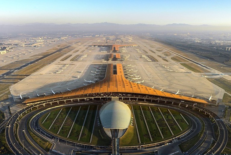 首都机场西跑道大修系列工程